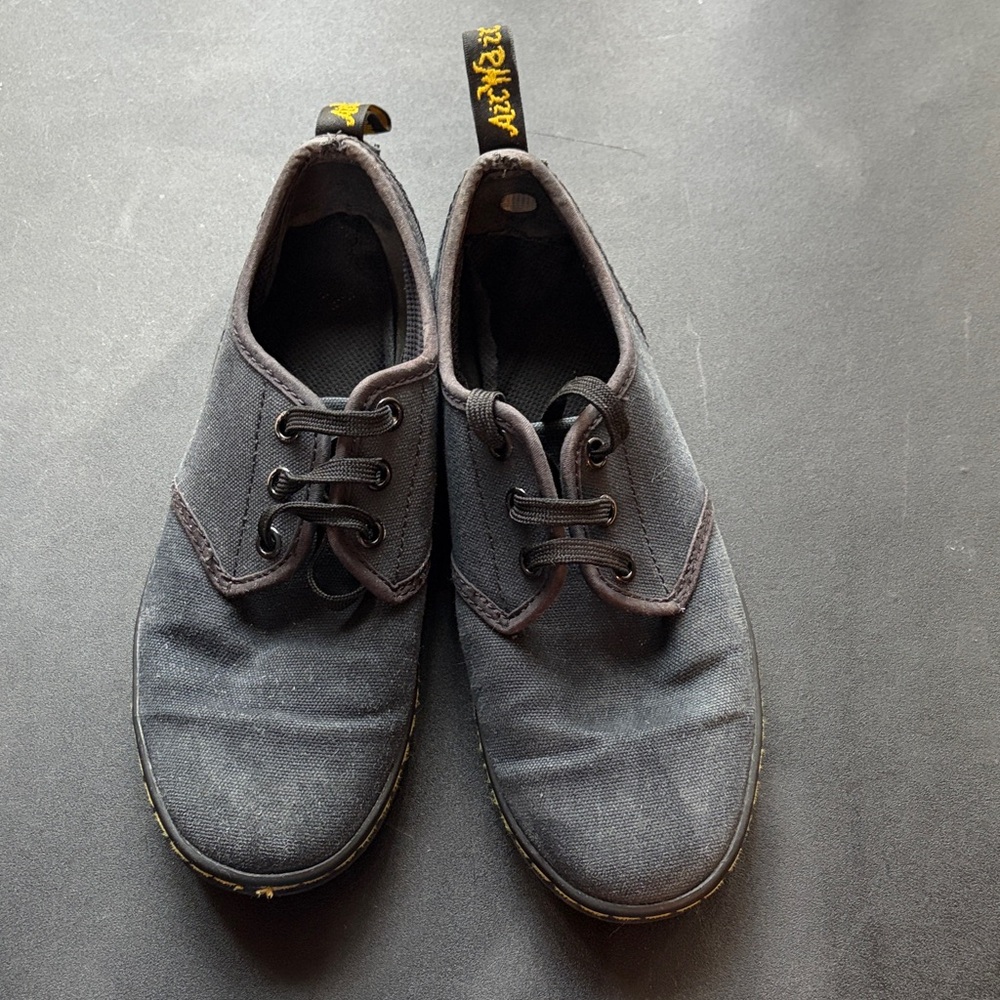 Dr. Martens Charcoal Soho Canvas Women’s Oxfords Size 6